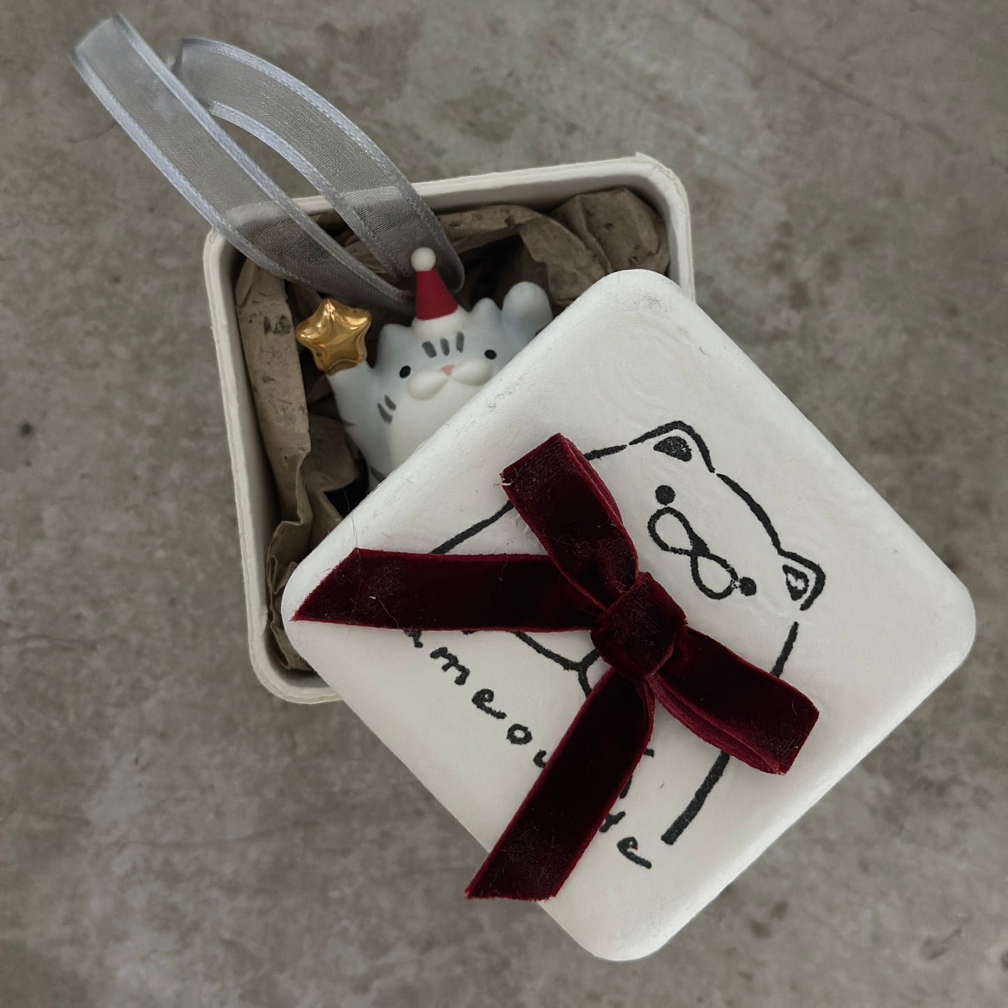 Meowy Star | Blue White Tabby