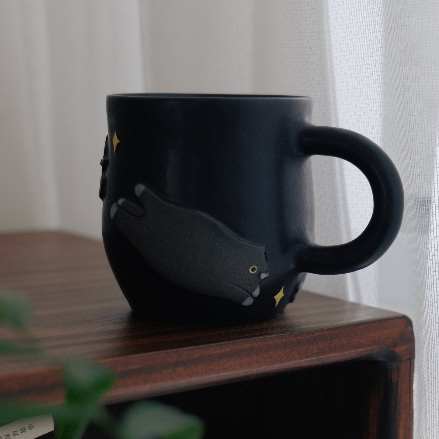 Meow Catching Star Cup - B & W