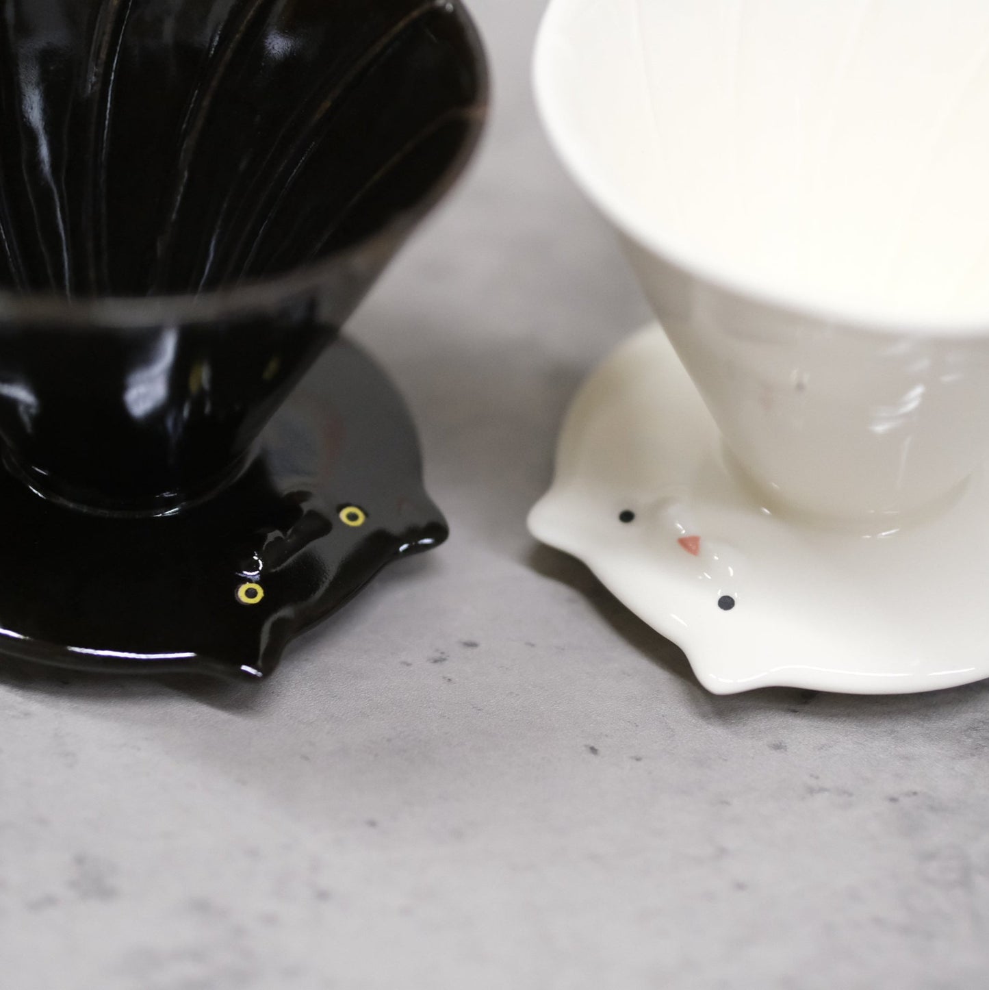 Meow Meow Coffee Dripper - White