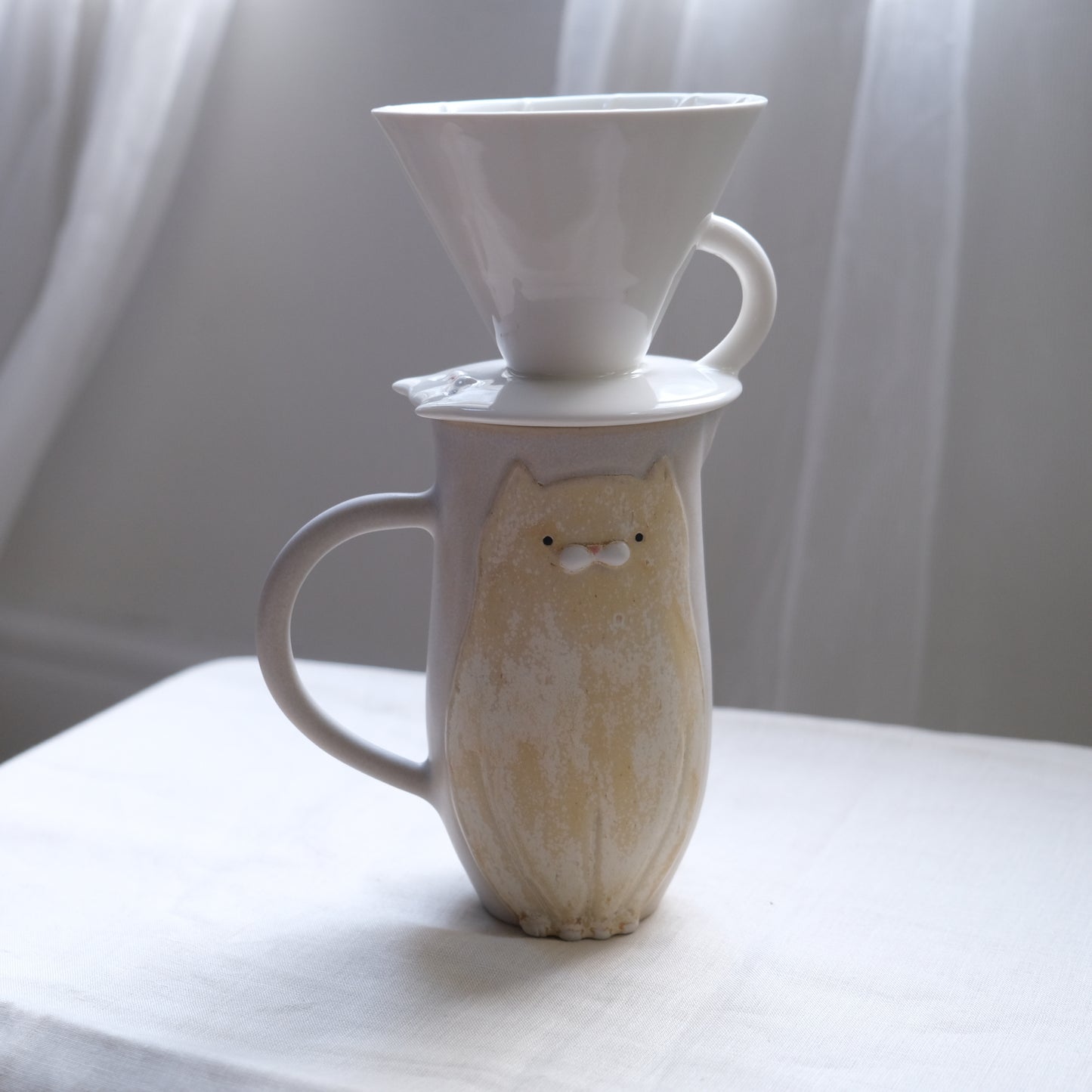 Meow Meow Coffee Dripper - White