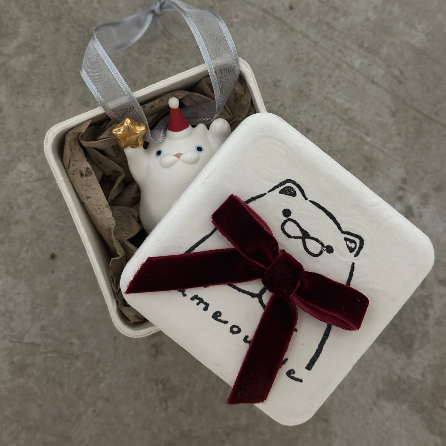 Meowy Star | White Meow Blue Eyes