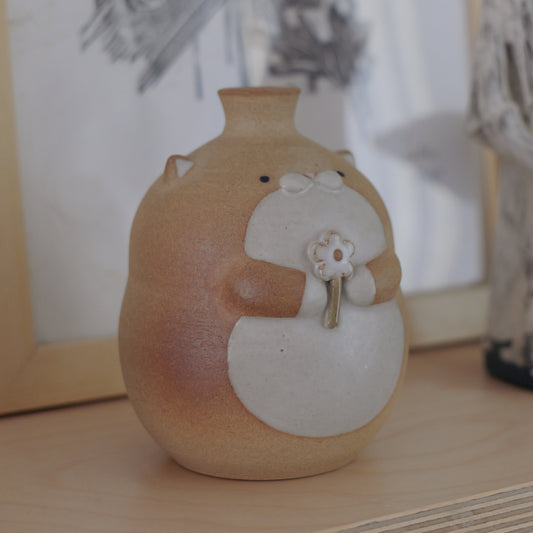 Flecked Meowy Vase with Flower